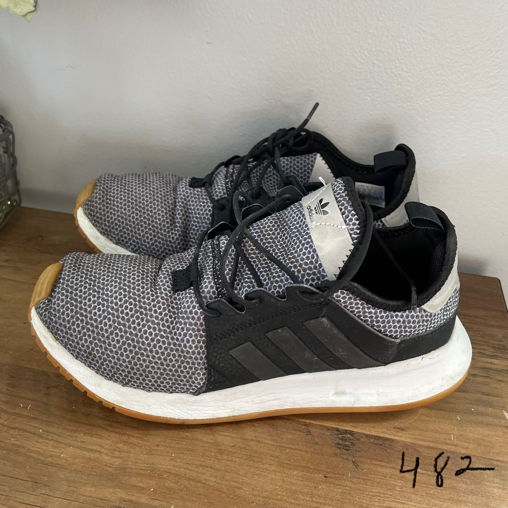 Adidas Men's Black and White Sneakers